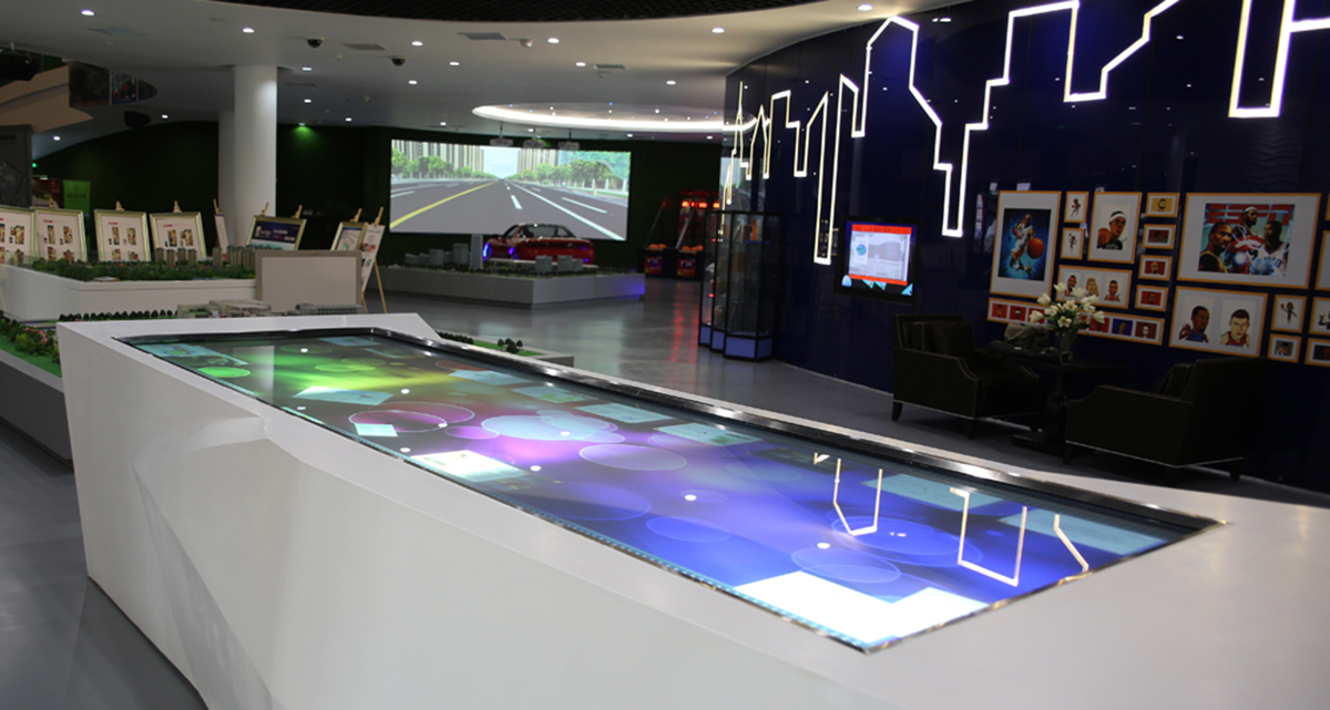 企業(yè)展廳設(shè)計(jì)，互動(dòng)多媒體展示